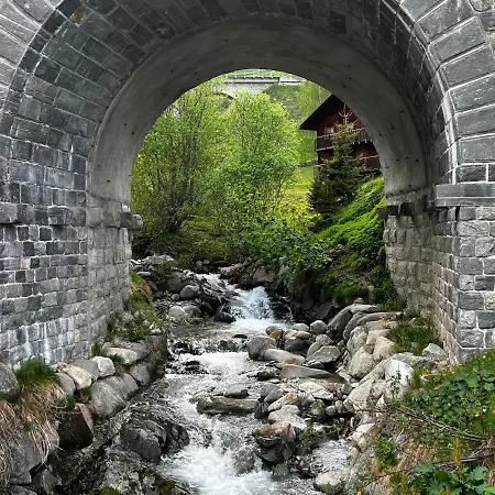 Lägenhet Casa Ucliva - Charming Alpine Getaway In The Heart Of The Swiss Alps Rueras