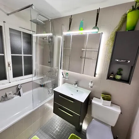 Casa Ucliva - Charming Alpine Getaway In The Heart Of The Swiss Alps アパート