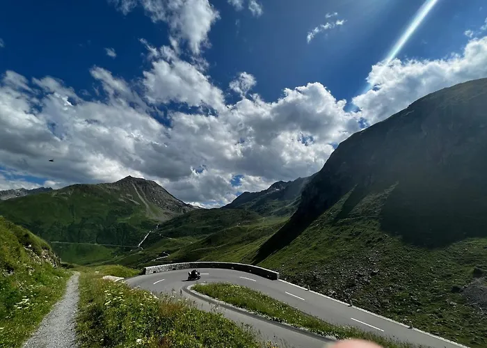 Apartmán Casa Ucliva - Charming Alpine Getaway In The Heart Of The Swiss Alps Rueras