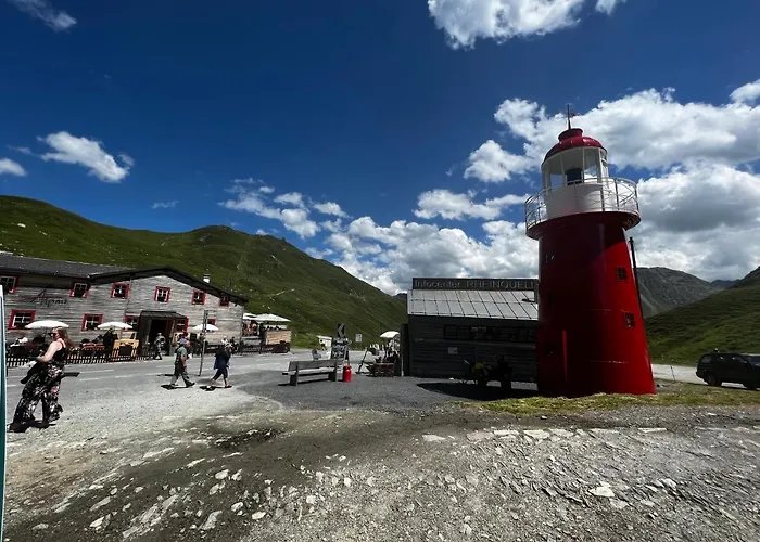 Casa Ucliva - Charming Alpine Getaway In The Heart Of The Swiss Alps Rueras