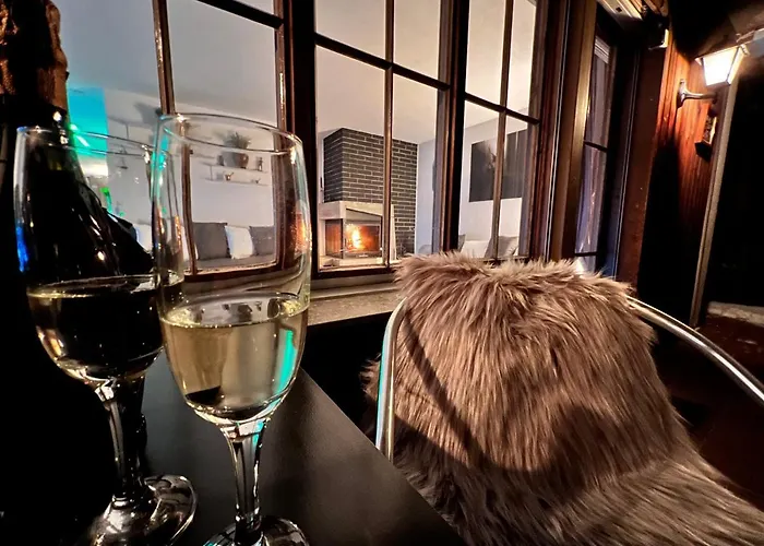 Casa Ucliva - Charming Alpine Getaway In The Heart Of The Swiss Alps *