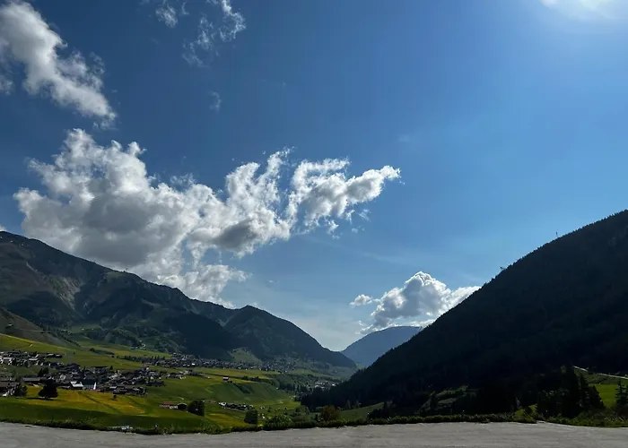 Appartement Casa Ucliva - Charming Alpine Getaway In The Heart Of The Swiss Alps Rueras