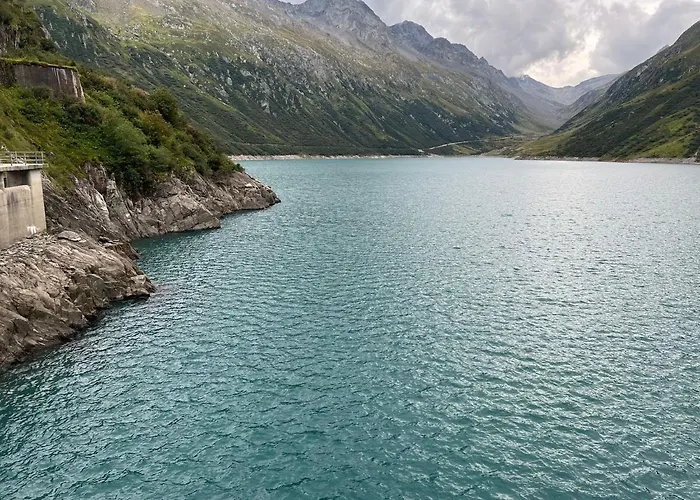 Apartmán Casa Ucliva - Charming Alpine Getaway In The Heart Of The Swiss Alps Rueras