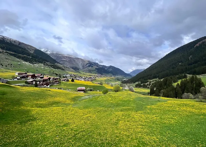Casa Ucliva - Charming Alpine Getaway In The Heart Of The Swiss Alps * Rueras