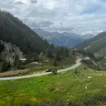Casa Ucliva - Charming Alpine Getaway In The Heart Of The Swiss Alps Apartamento