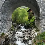 Apartamento Casa Ucliva - Charming Alpine Getaway In The Heart Of The Swiss Alps Rueras