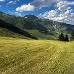 Apartamento Casa Ucliva - Charming Alpine Getaway In The Heart Of The Swiss Alps