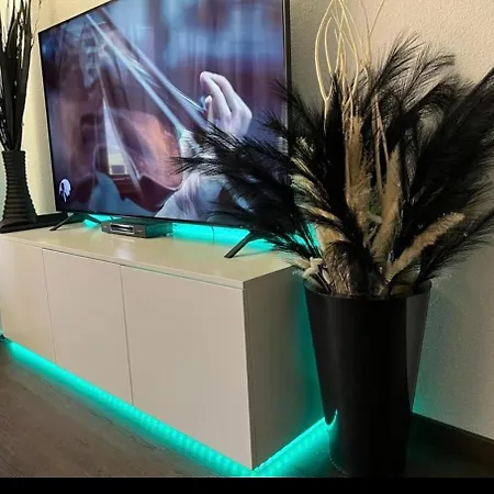 Casa Ucliva - Charming Alpine Getaway In The Heart Of The Swiss Alps Lejlighed *