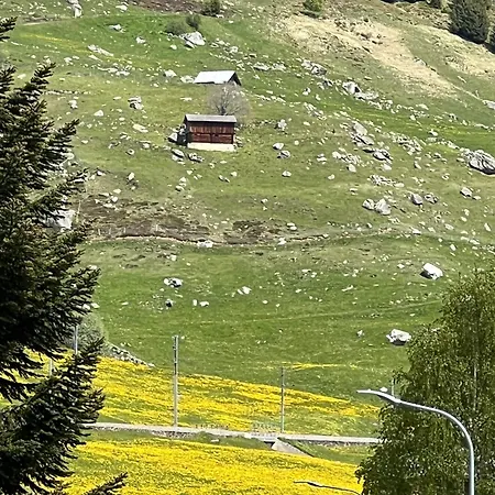 Casa Ucliva - Charming Alpine Getaway In The Heart Of The Swiss Alps Lejlighed *