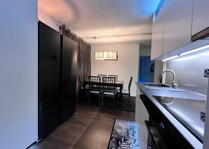 Casa Ucliva - Charming Alpine Getaway In The Heart Of The Swiss Alps Apartamento Rueras