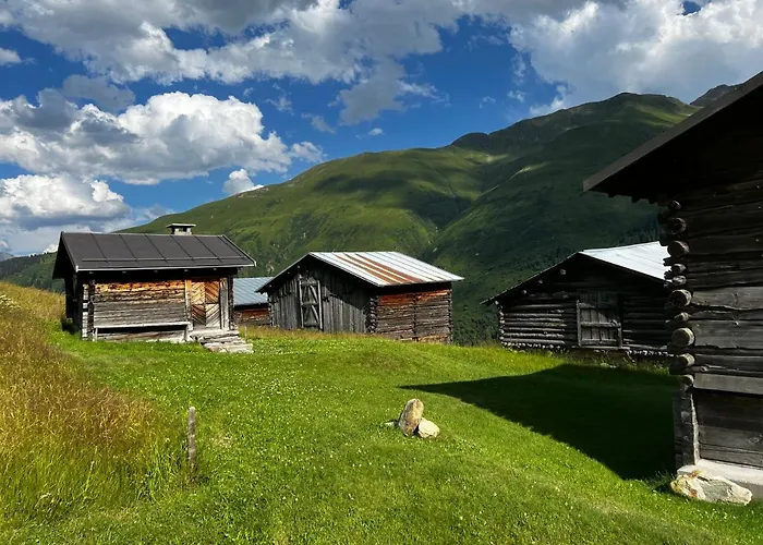 Casa Ucliva - Charming Alpine Getaway In The Heart Of The Swiss Alps