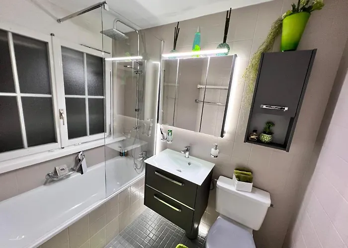 Casa Ucliva - Charming Alpine Getaway In The Heart Of The Swiss Alps Apartamento