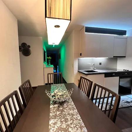 Daire Casa Ucliva - Charming Alpine Getaway In The Heart Of The Swiss Alps Rueras