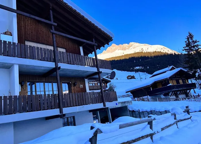 Apartman Casa Ucliva - Charming Alpine Getaway In The Heart Of The Swiss Alps