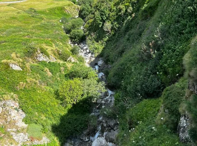 Casa Ucliva - Charming Alpine Getaway In The Heart Of The Swiss Alps Apartman *