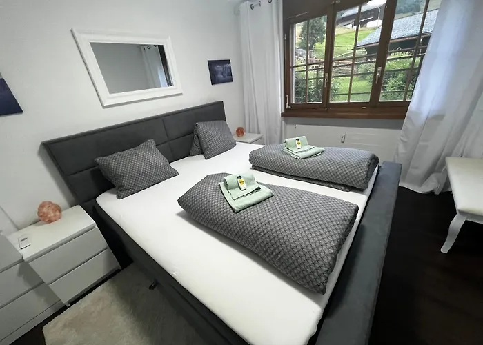 Apartman Casa Ucliva - Charming Alpine Getaway In The Heart Of The Swiss Alps *